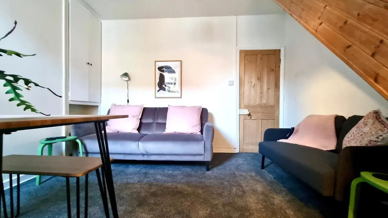 No.71 By Switchback Stays Cardiff Apartment