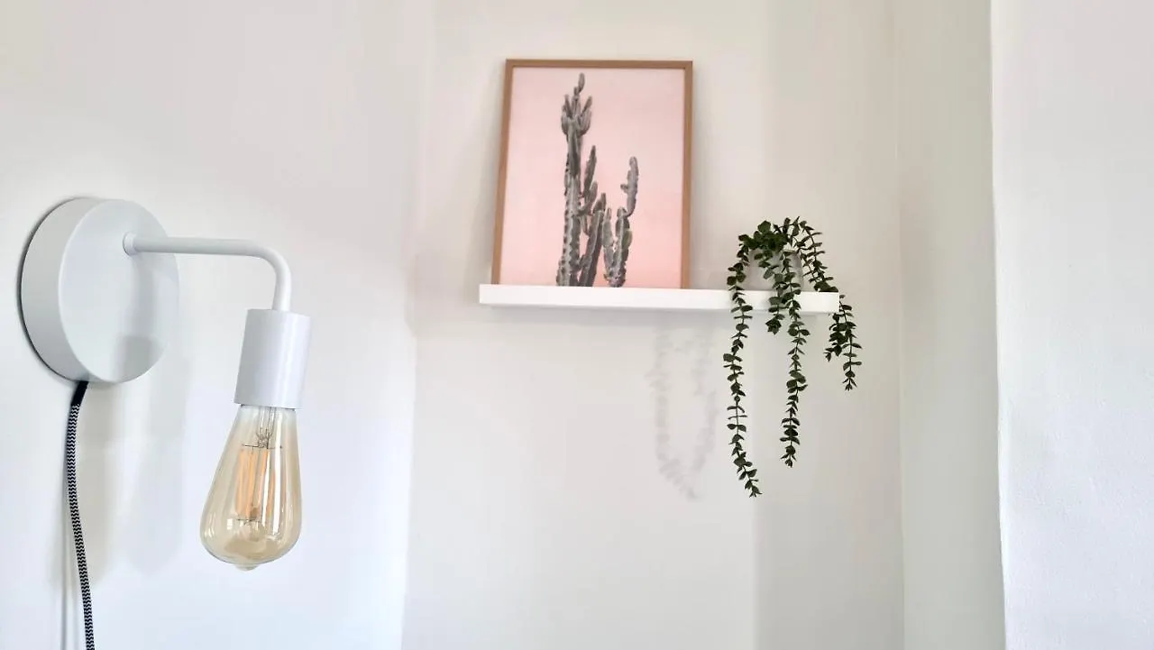 No.71 By Switchback Stays Cardiff
