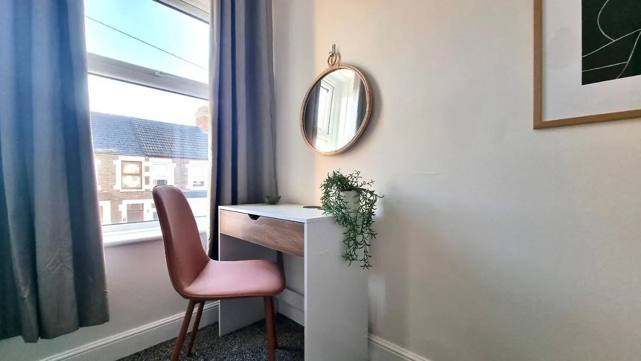 No.71 By Switchback Stays Cardiff