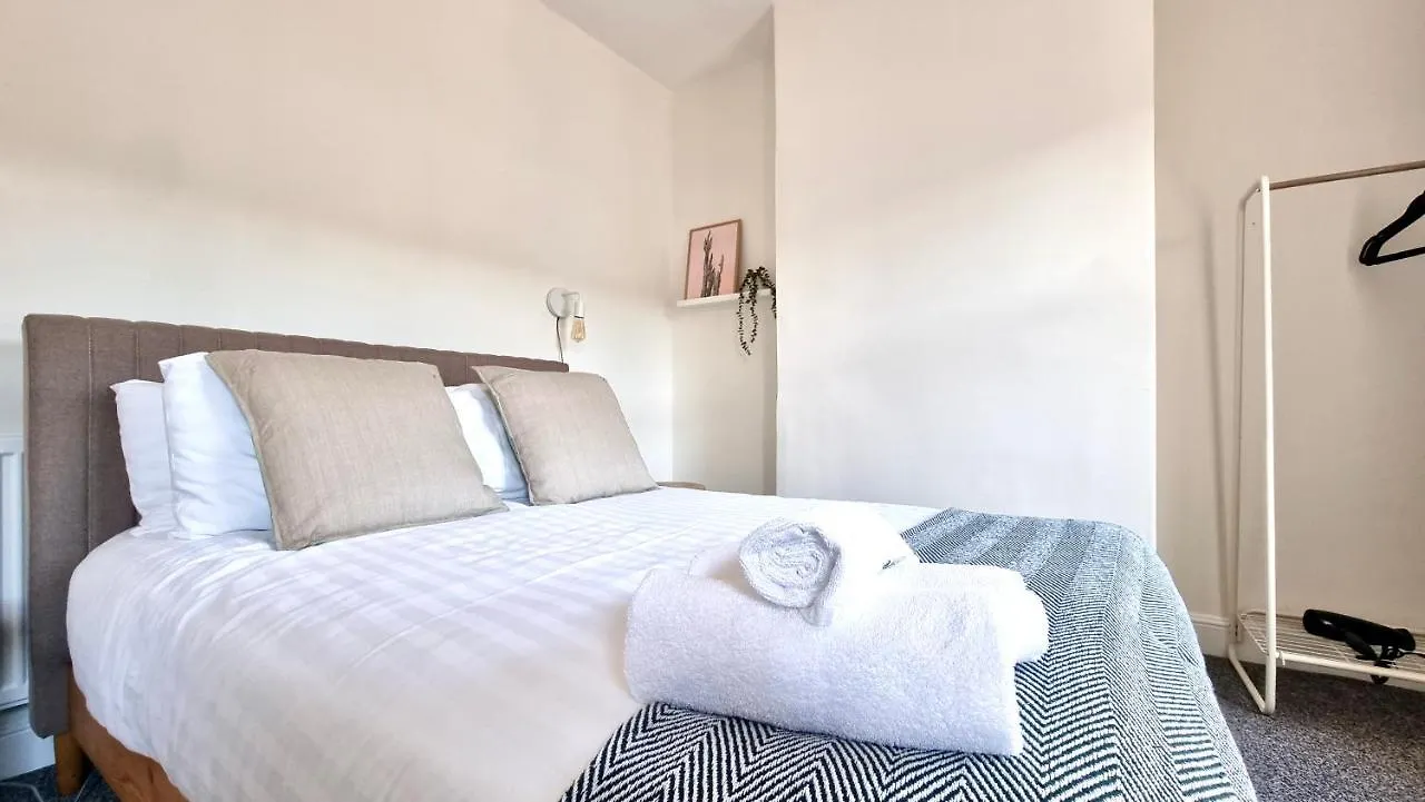 No.71 By Switchback Stays Cardiff Apartment